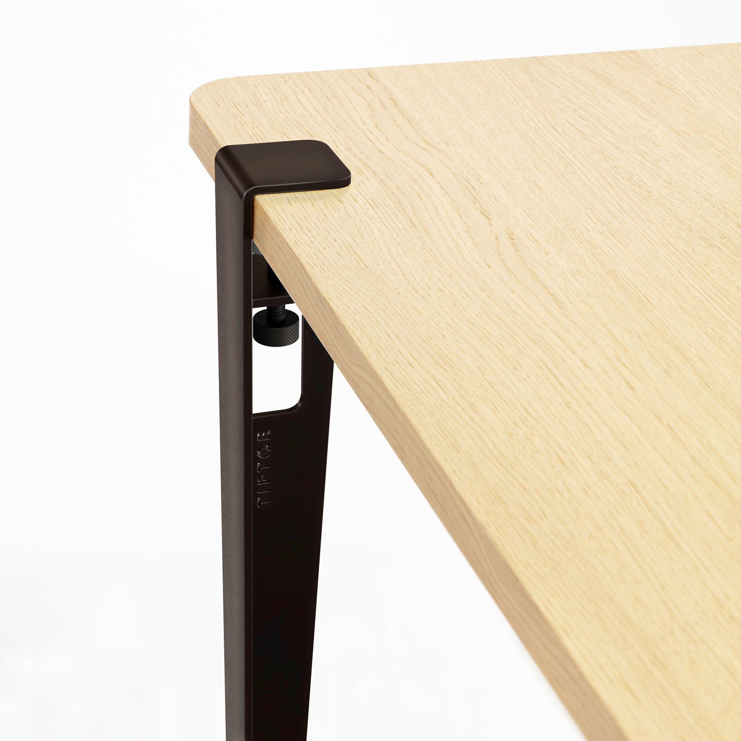 NOMA desk – eco–certified wood