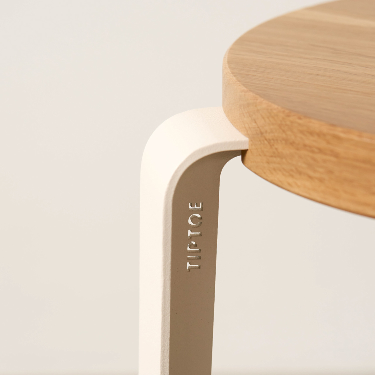 Tabouret LOU - chêne massif