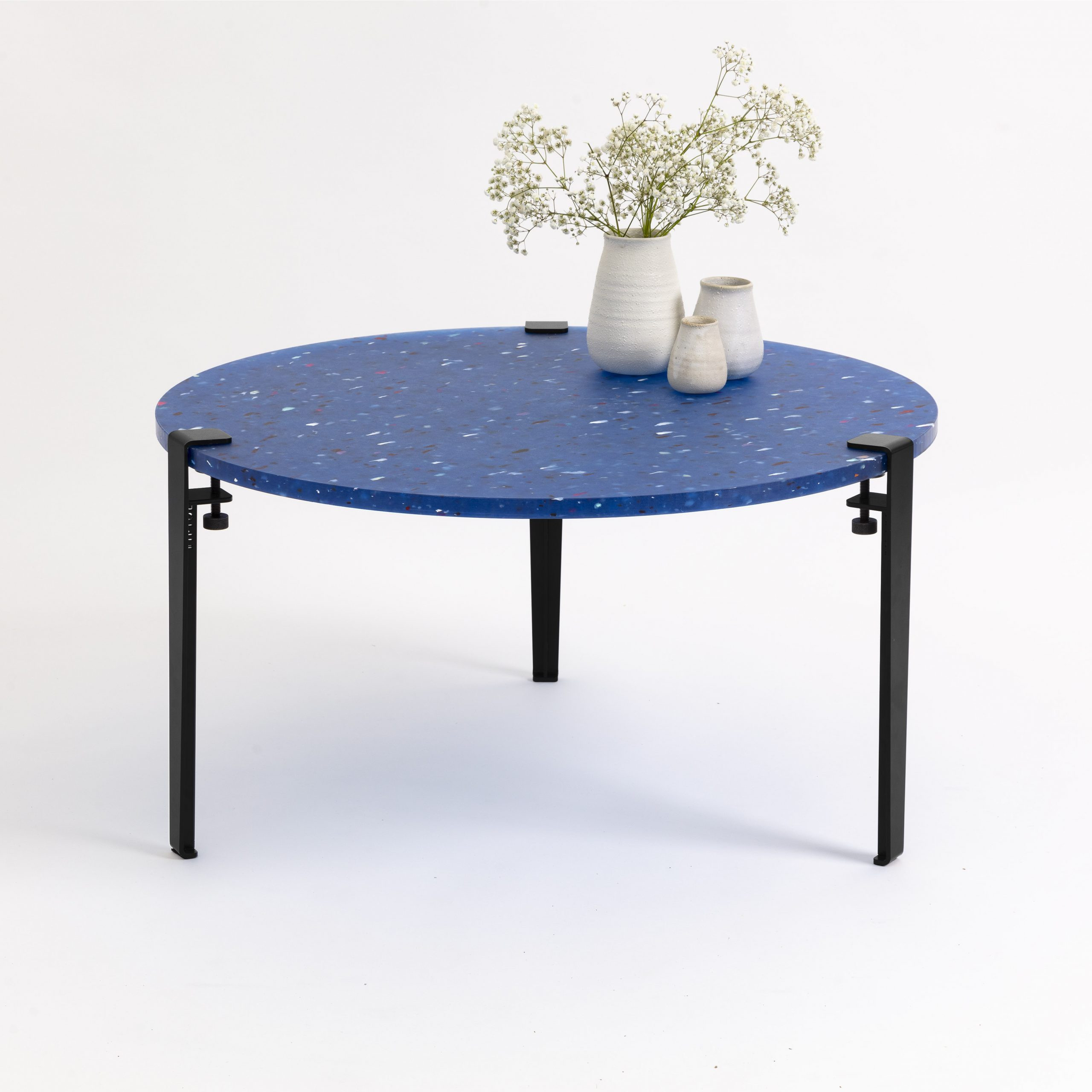 PACIFICO recycled plastic coffee table