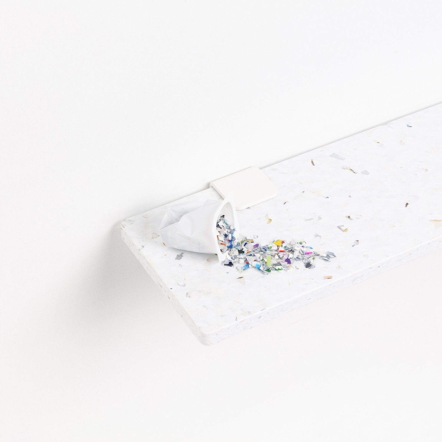 Table de Chevet Lumineuse en Plastique Gravé avec Feuille Précieuse