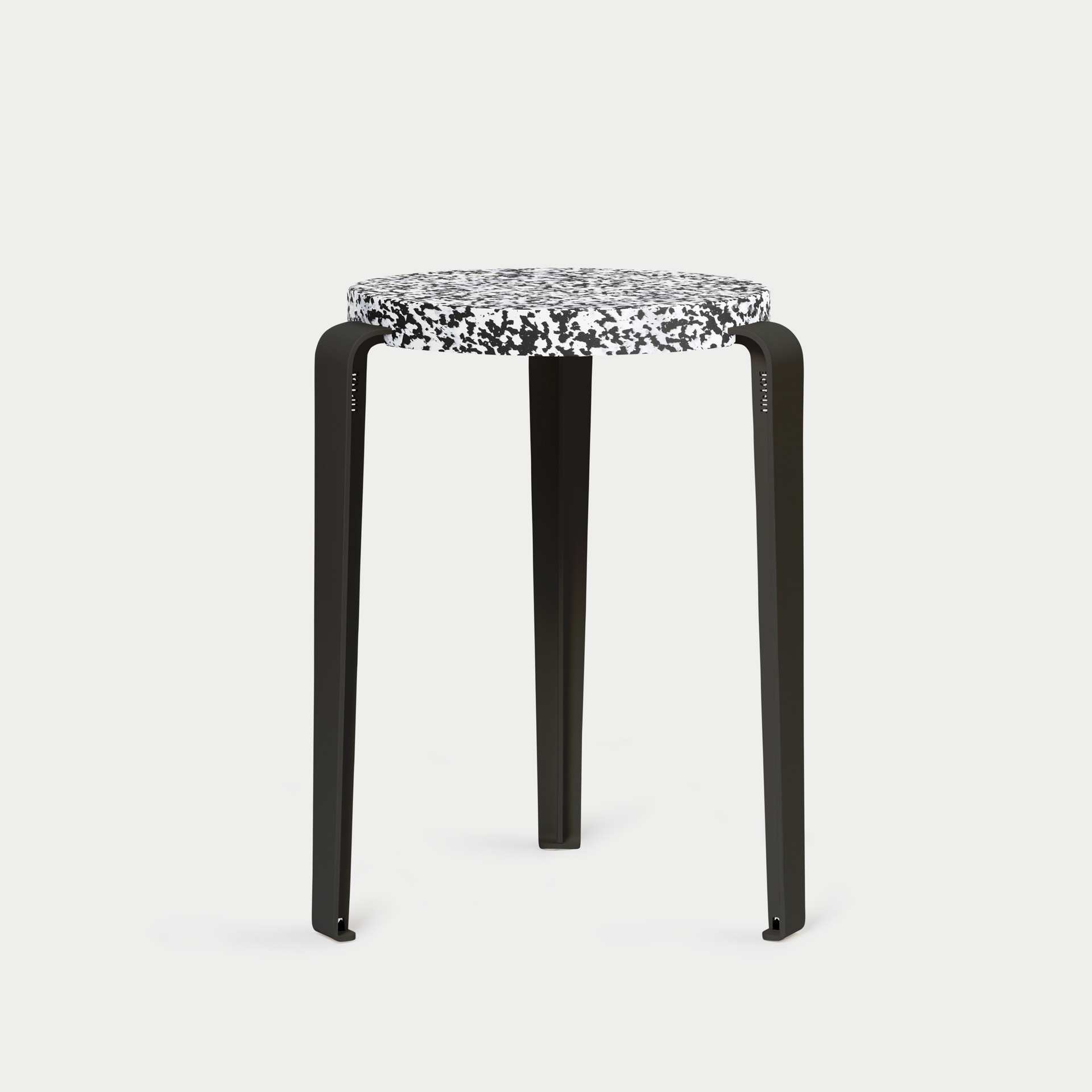 Tabouret LOU - plastique recyclé Macchiato