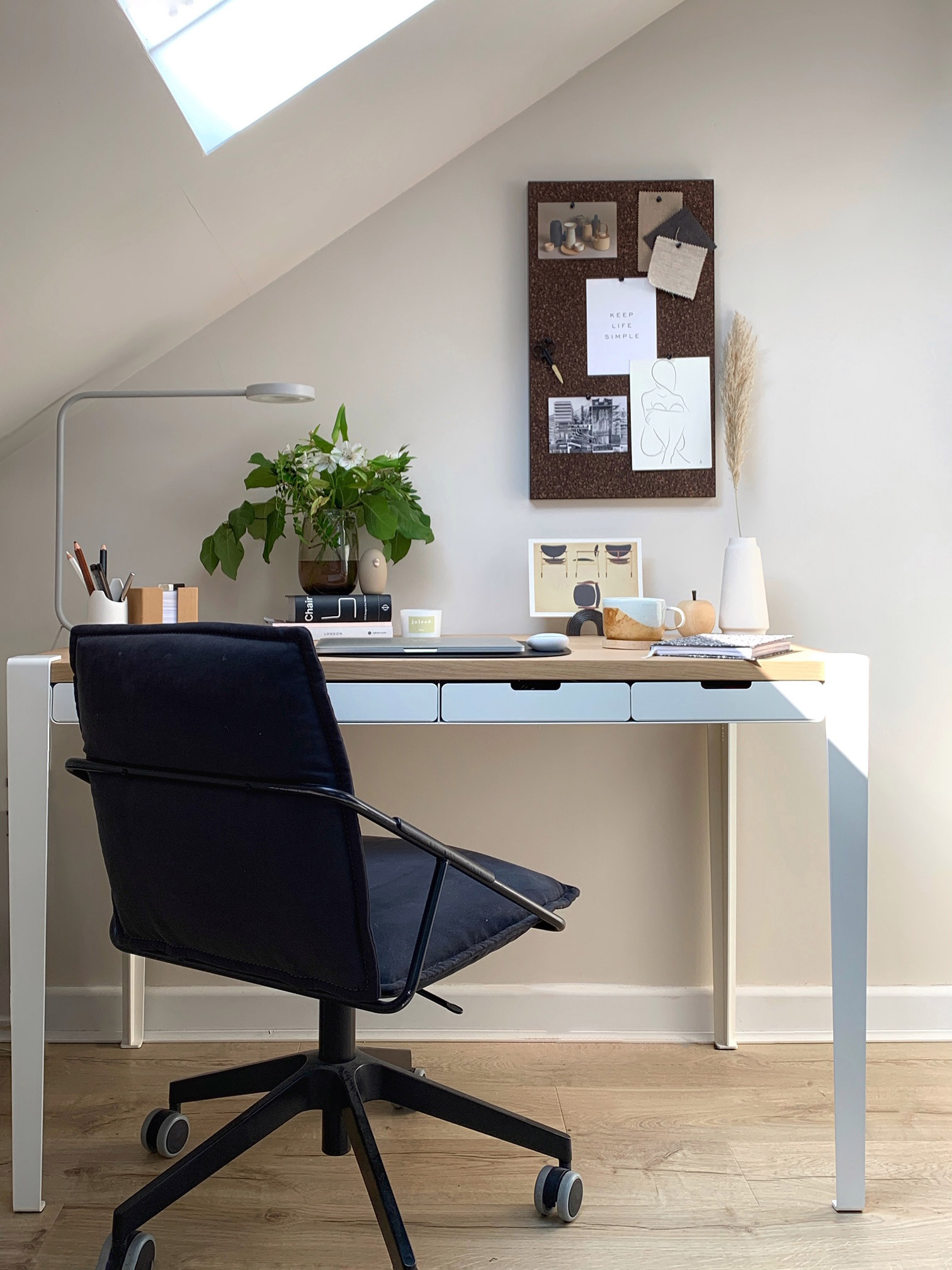 How to Choose the Best Desk Size for Your Workspace