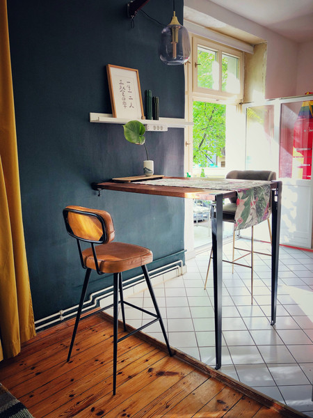 TOY : une table à manger adaptée pour un studio ou une petite cuisine
