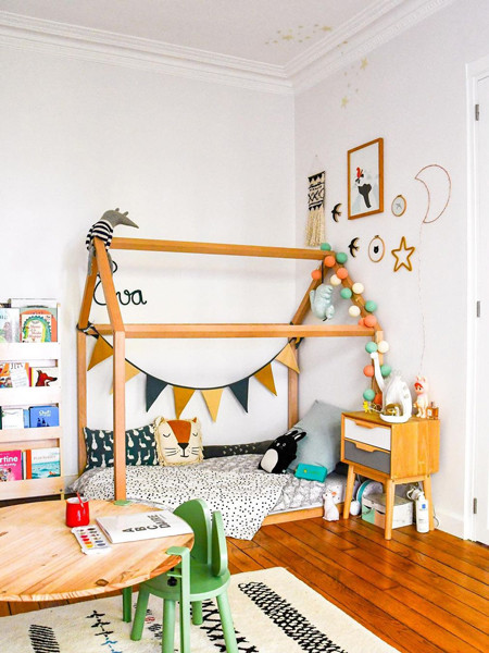 Sélection de meubles pour aménager une chambre d'enfant Montessori
