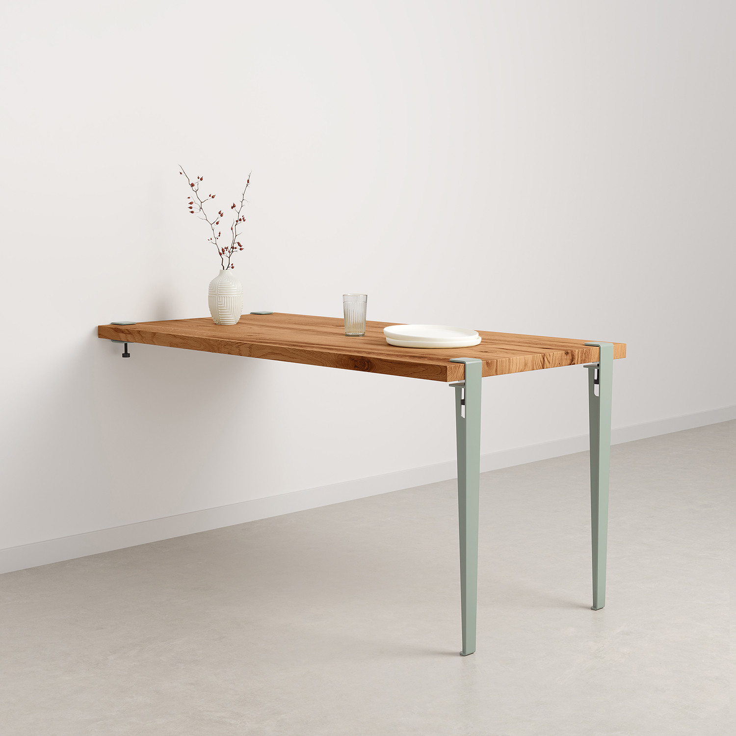 Wall–mounted dining table – height 75cm - reclaimed wood