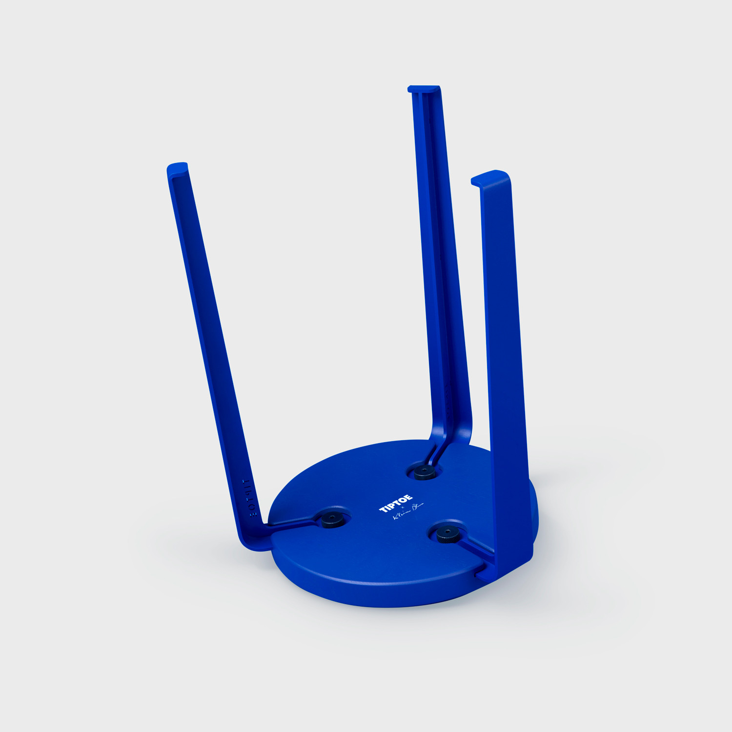 TIPTOE x KLEIN BLUE® - Tabouret LOU