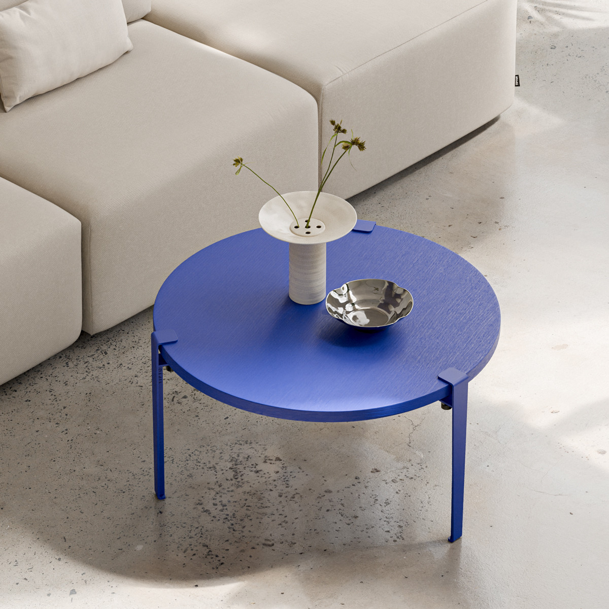 TIPTOE x KLEIN BLUE® - Table basse ronde ⌀90cm