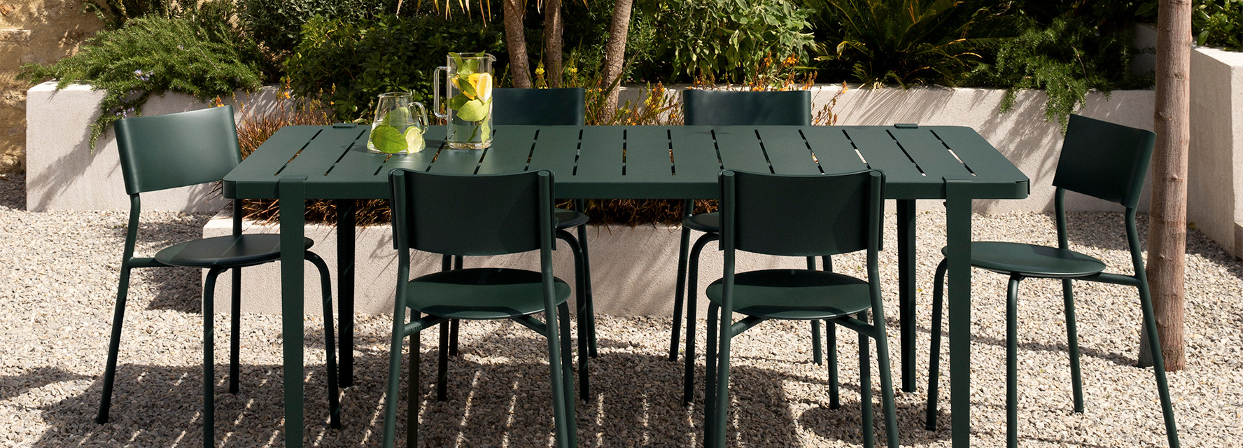 Table et chaise de jardin : place à la convivialité en extérieur !