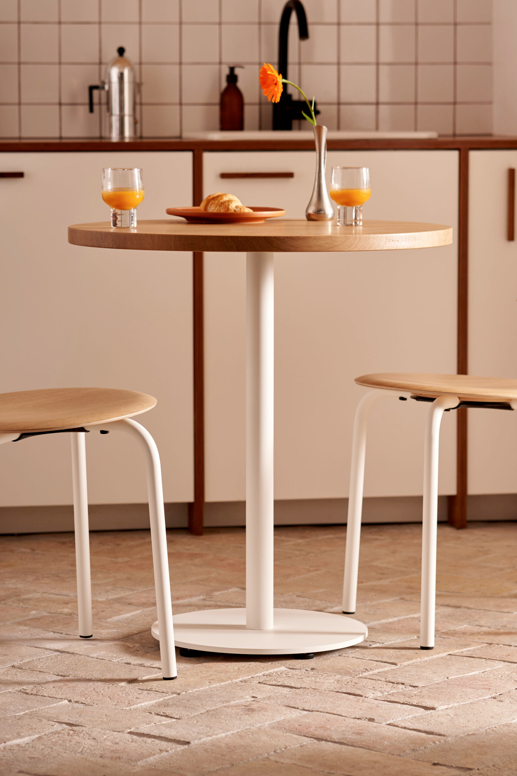 MOKA bistro table in solid oak, height 75cm