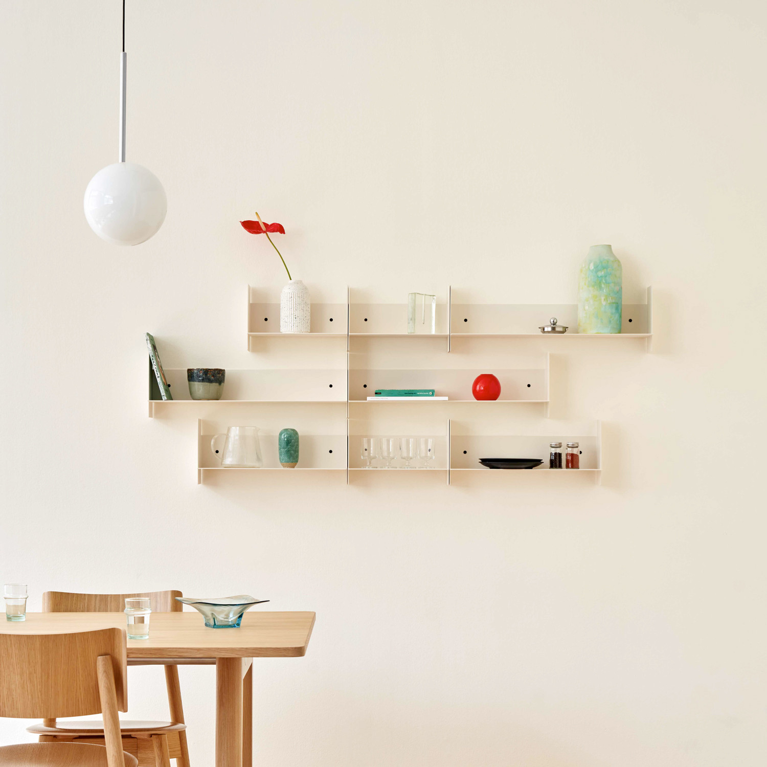 Wandregal PLI aus Stahl - 30 bis 60cm