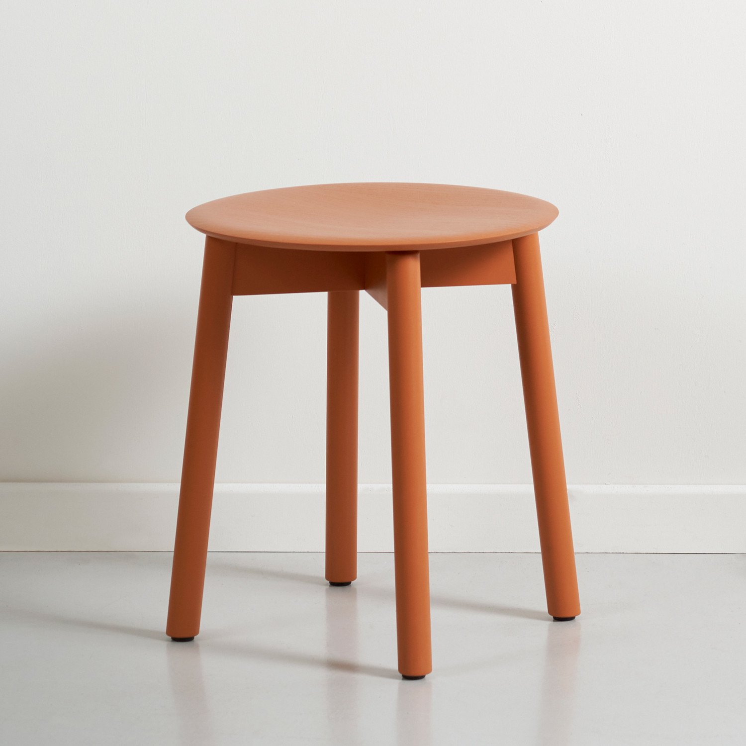 SSD full wood stool - eco-certified wood