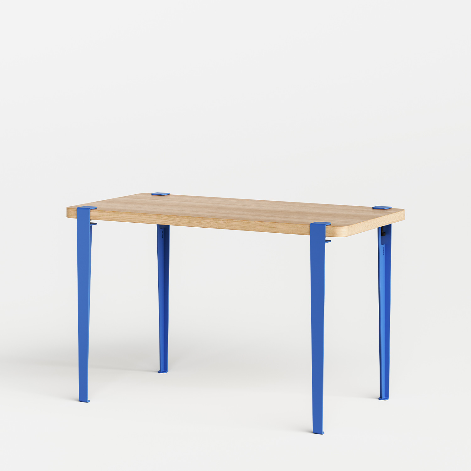 TIPTOE dining table in eco-certified wood