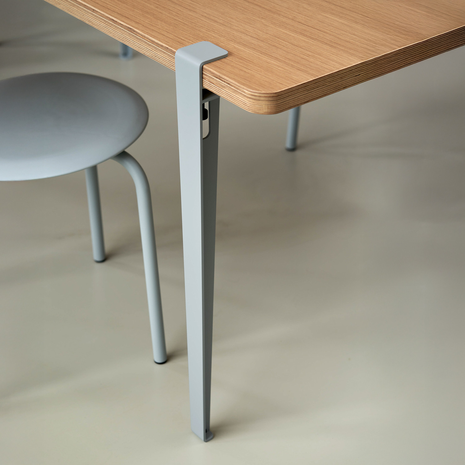 Table à manger TIPTOE - bois éco-certifié
