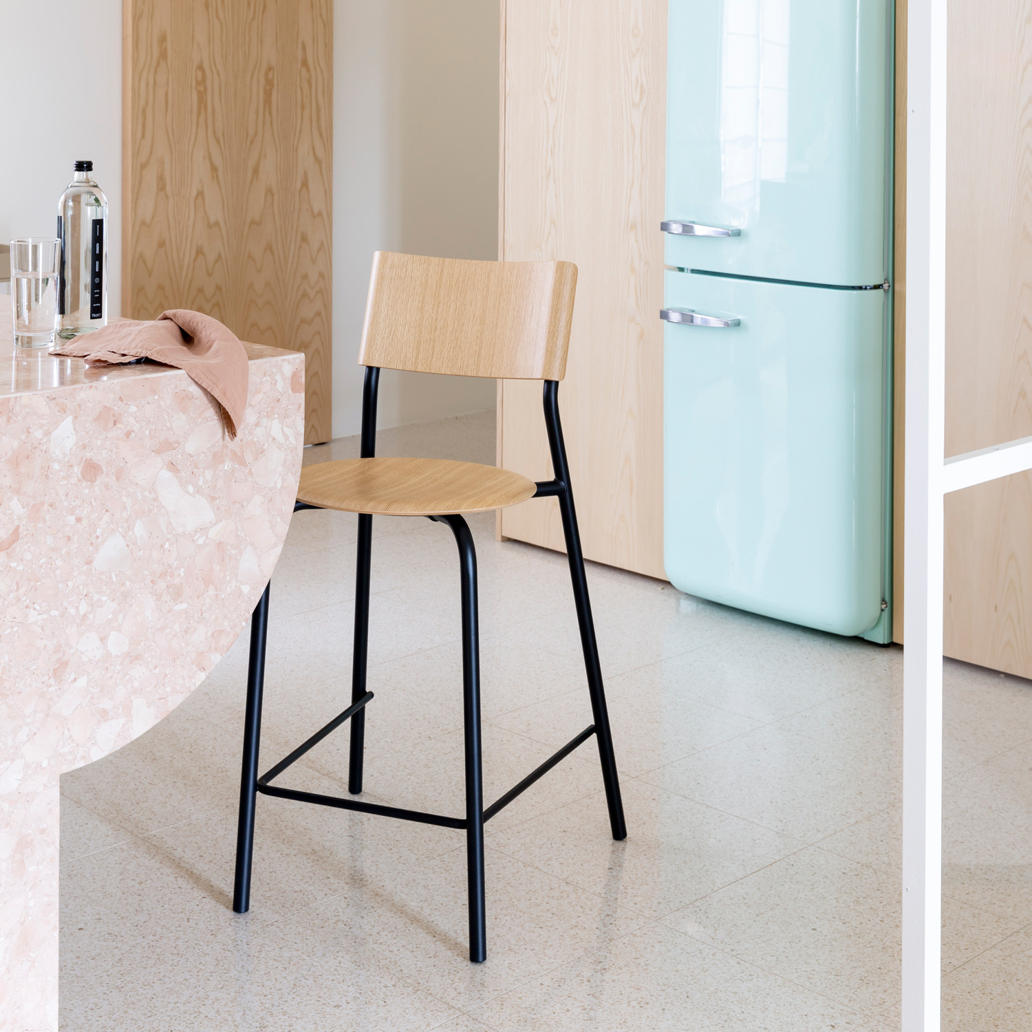 Chaise de bar SSD - bois éco-certifié