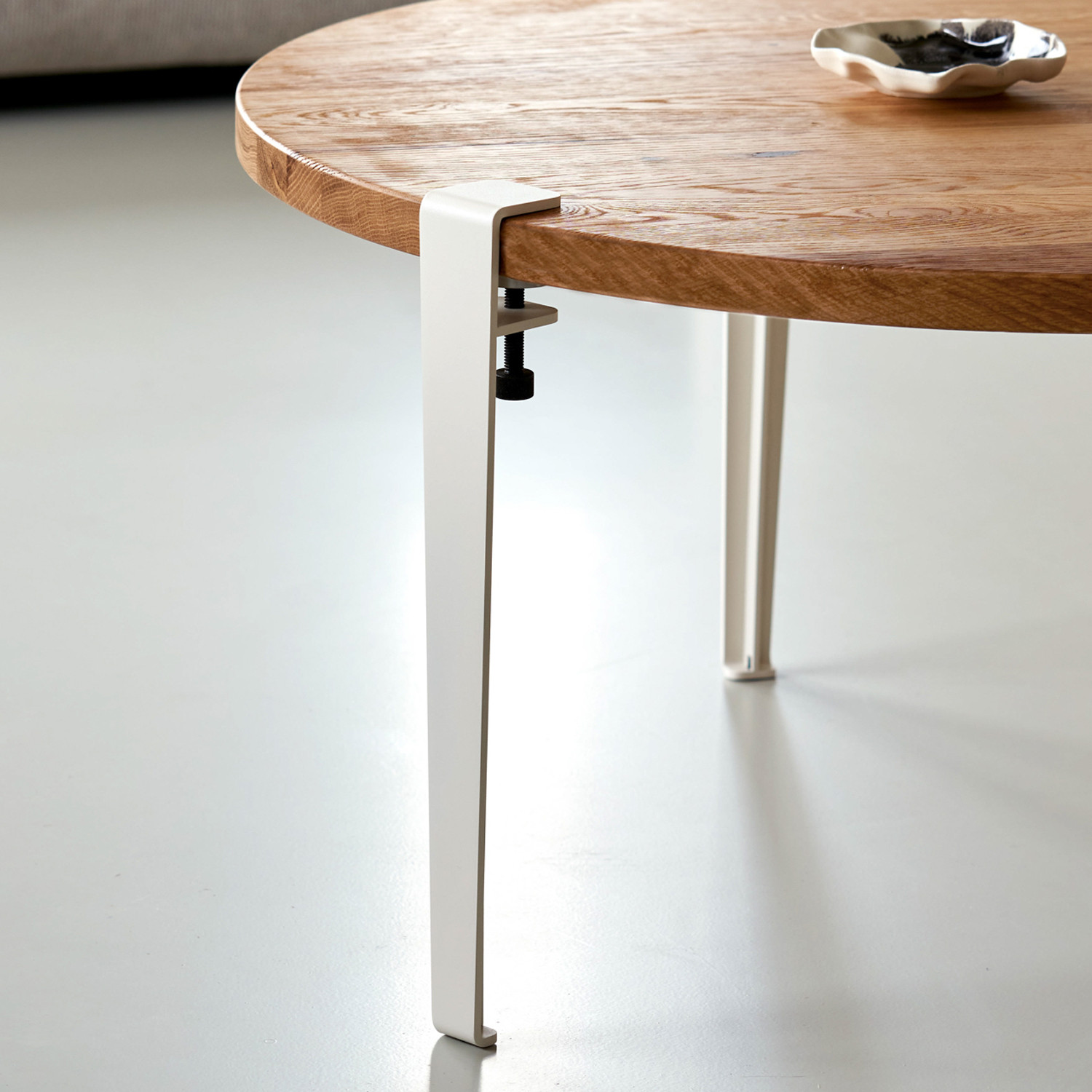 Table basse ronde TIPTOE Ø 80cm - bois ancien recyclé