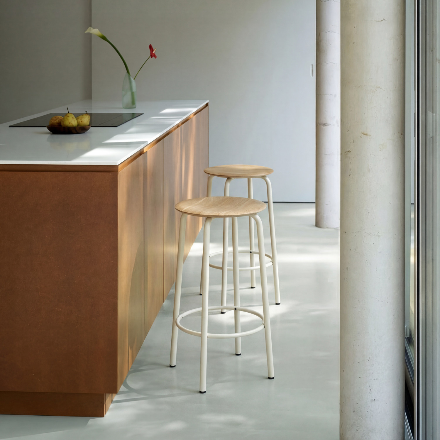 Tabouret de bar SSD - bois éco-certifié