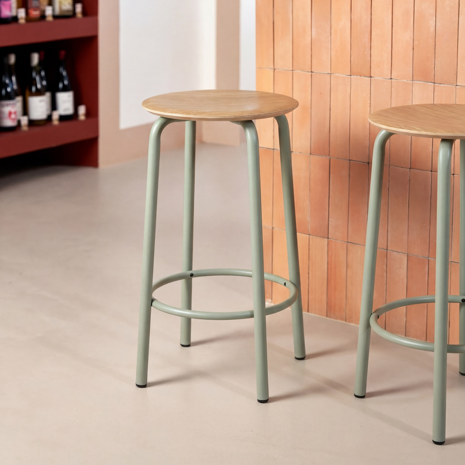 Tabouret de bar SSD - bois éco-certifié
