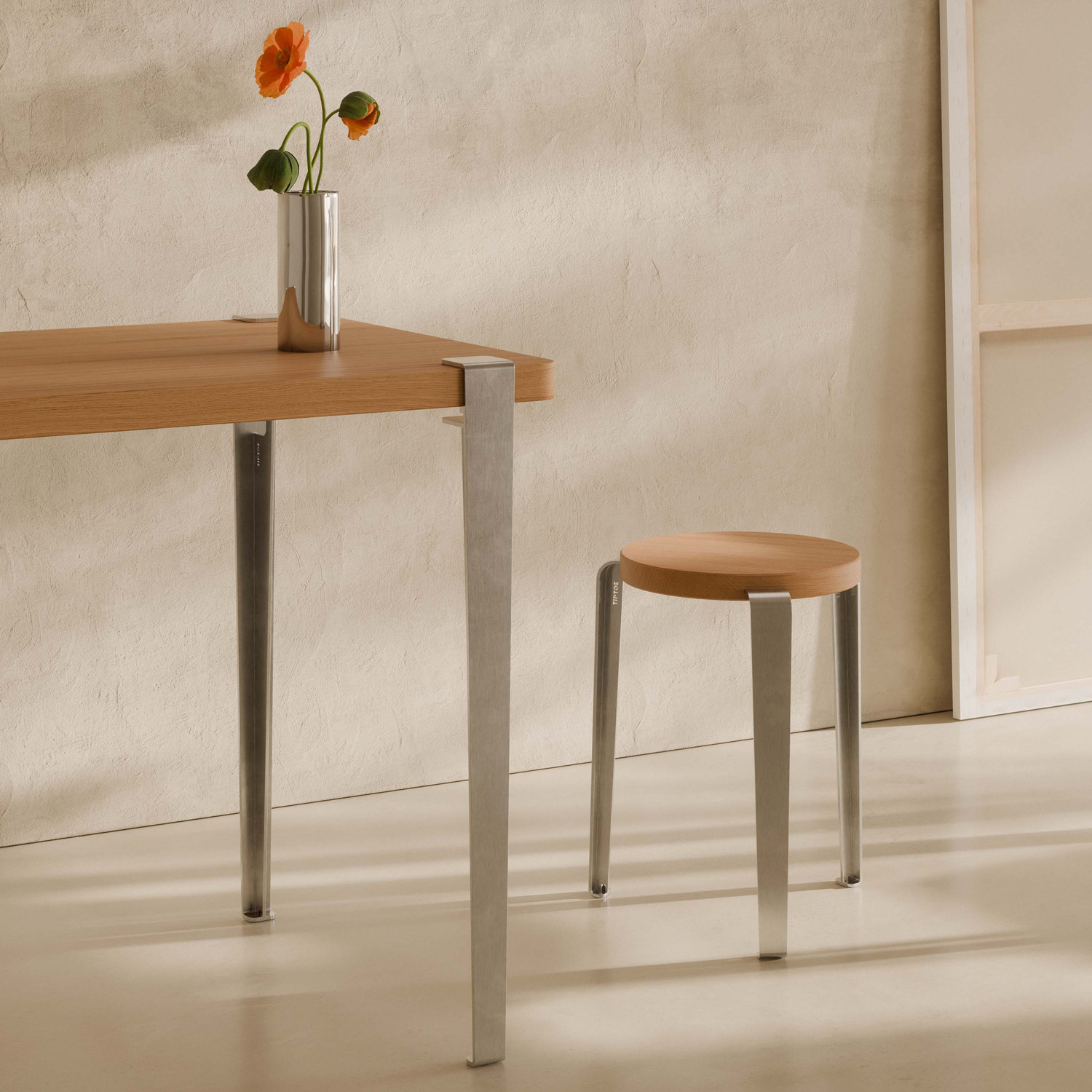 Design dining table leg, industrial and modern style