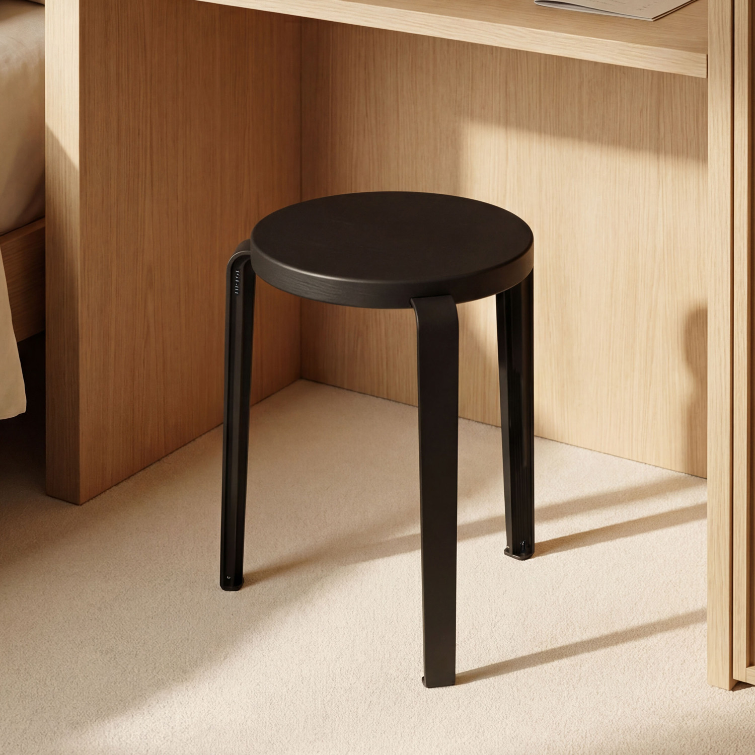 Tabouret LOU édition Chroma - bois éco-certifié